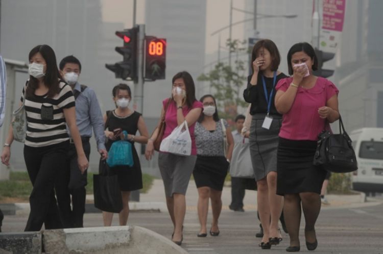Pogoršava se smog nad Singapurom, Indonezija priprema akciju