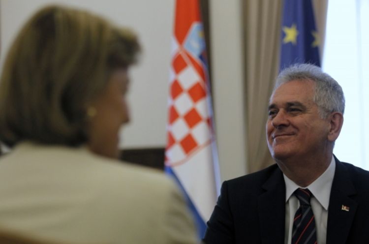 Srbima u Hrvatskoj obezbijediti Ustavom zagarantovana prava
