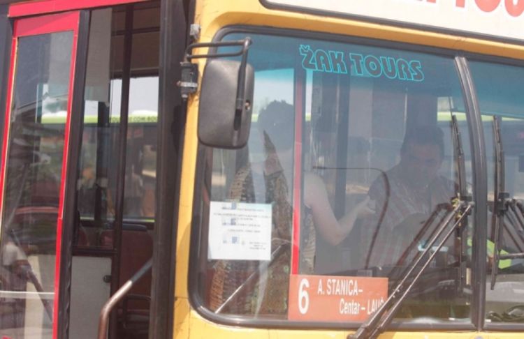 Zbog gu­žve os­ta­nu bez auto­bu­sa
