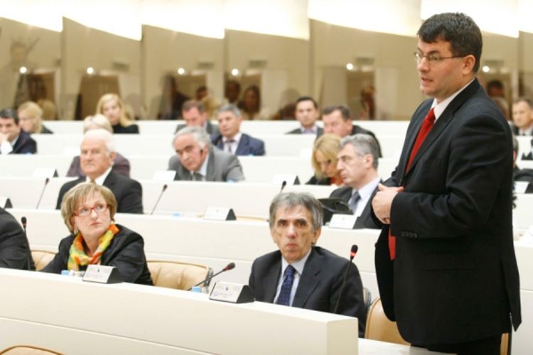 Nema sjednice Predstavničkog doma prije jula