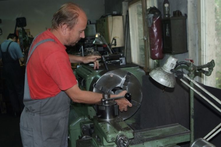 Takse oborene na 30 maraka