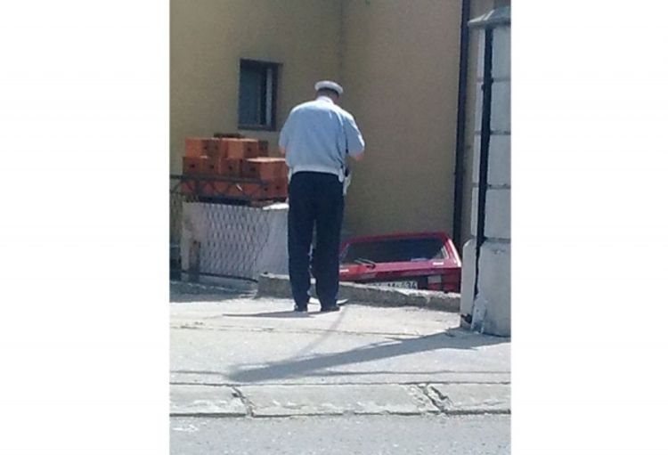 Banjaluka: Jugo nakon sudara s FIAT-om uletio u dvorište