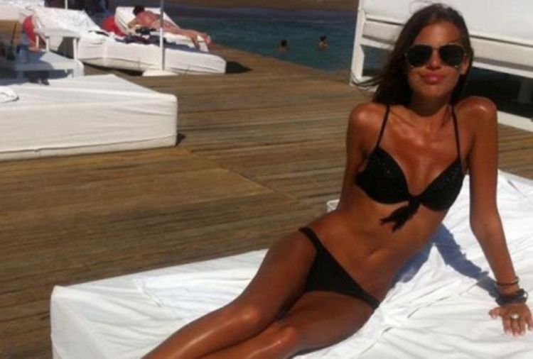 Manekenka Mina sama sebe povrijedila, krila se kod nepoznatog muškarca