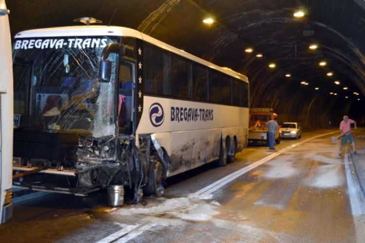 Stravična nesreća u tunelu Salakovac: Poginula dva mladića