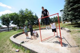 Sami napravili teretanu kod škole