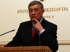 Nebojša Radmanović: Ne smije se desiti da bebe nemaju JMB