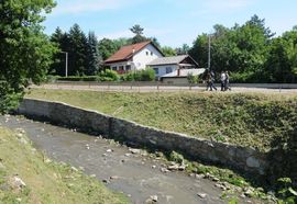 Banjaluka: Zbog smrada bježe iz dvorišta