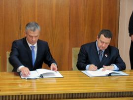 Radončić i Dačić potpisali sporazum o readmisiji