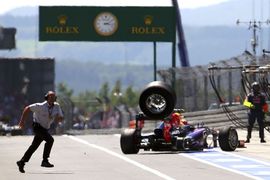 Formula 1: Ograničen pristup boksovima
