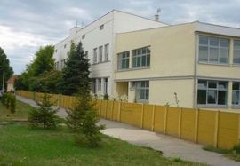 Zbog odštete nastavniku, škola ide na doboš