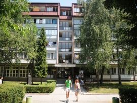 Kuvarica prenijela salmonelu studentima?