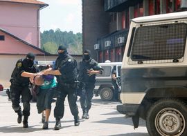 Uhapšen Sena i 11 jataka