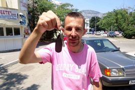 Nakon 20 godina života na ulici, Bosanac u Baru dobio krov nad glavom