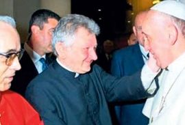 Šef Vatikanske banke bio u vezi sa gardistom