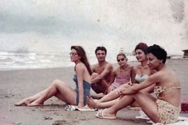 Mini suknje, bikini, hippie i rokenrol... Pogledajte kako se u Iranu ...