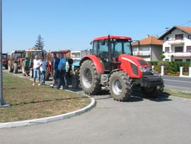 Završen protest, traktoristi najavljuju potpunu blokadu Rače