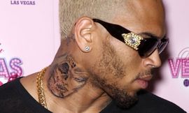 Chris Brown opet istukao djevojku?