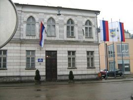 Smanjen broj zaposlenih u opštinskoj administraciji u Kostajnici