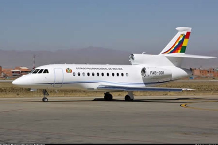 Avion Eva Moralesa prisiljen da sleti, tražili Snoudena