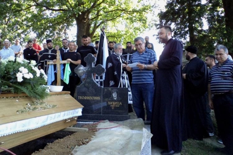 Sahranjen novinar Boro Teofilović