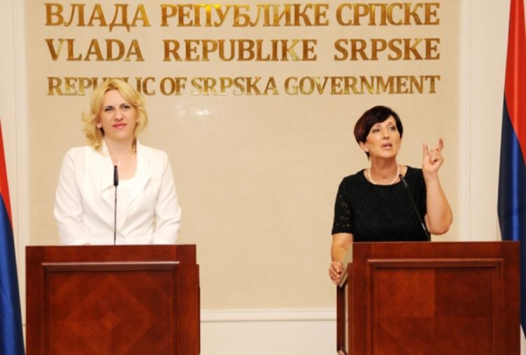 Vraćeno pet odsto budžetskim radnicima
