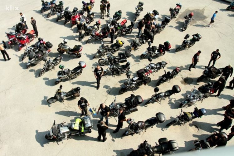 U defileu 200 motorista prošli kroz Sarajevo na putu prema Potočarima