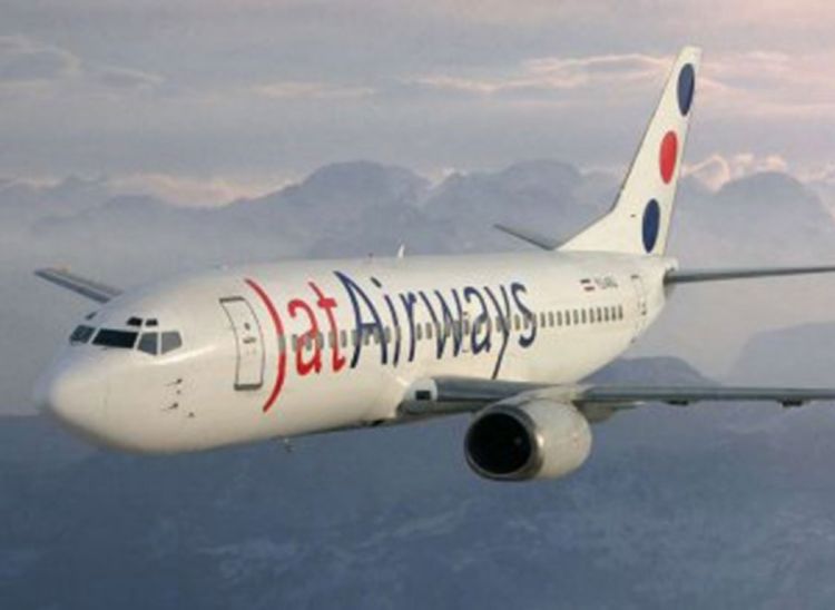 Avion Jata vraćen sa leta za Rim na aerodrom u Beograd