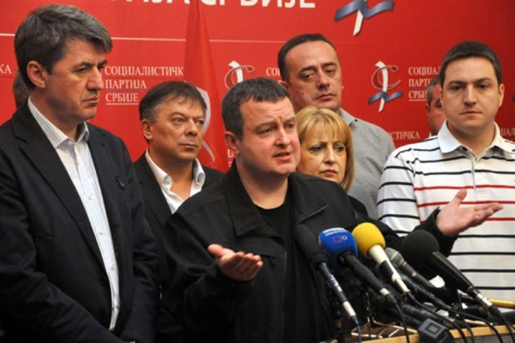 Drama u SPS: Dačićevi ministri ne daju fotelje