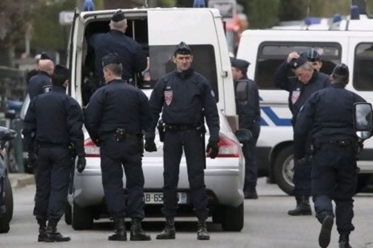 Okončana talačka kriza u Versaju