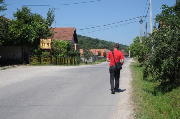 Po groblju se orijentišu do kuća