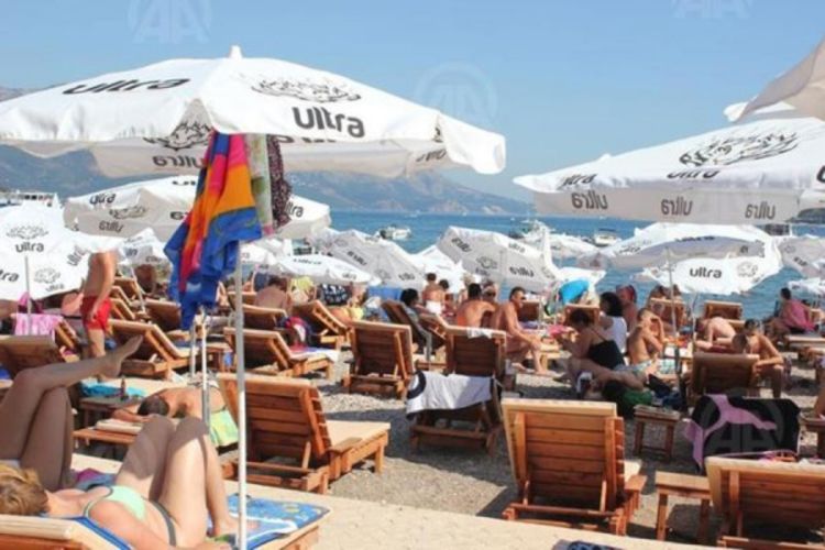 Brojke u CG rapidno rastu: Na ljetovanju najviše Rusa, Srba, Bosanca, Francuza, Kosovara...