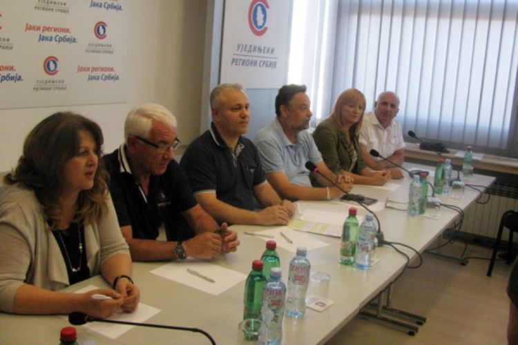 URS ostaje u vladi, Dinkić pristao na smjene