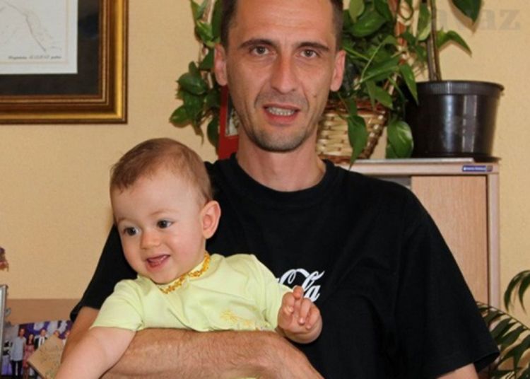 Sin Jelene Trikić počeo zvati "mama"
