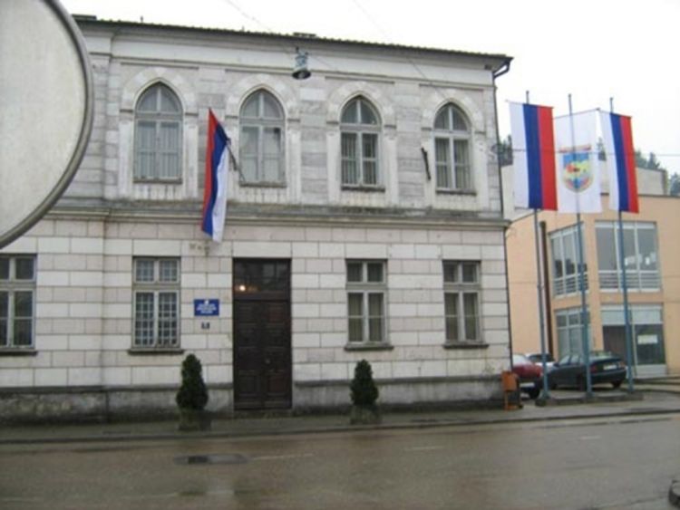 Smanjen broj zaposlenih u opštinskoj administraciji u Kostajnici
