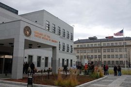 Nema promjena u radnom vremenu Ambasade SAD