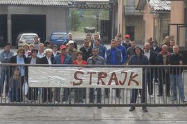 Radnik "Grafopaka" se pokušao spaliti