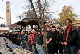 Bajram-namaz klanjan u svim džamijama u BiH
