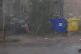 Bihać zahvatilo olujno nevrijeme s pljuskovima i grmljavinom