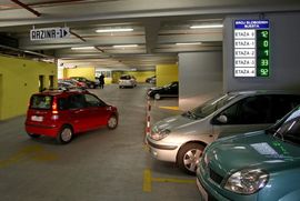 Zbog oluje besplatan parking u garažama