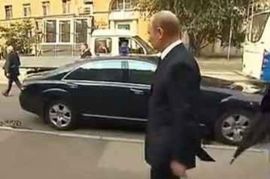 Putin bez obezbjeđenja prošetao Sankt Peterburgom