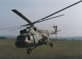 Helikopteri gase požar na miniranom prostoru u Petrovu