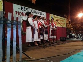 Veče ojkače kod manastira Moštanica