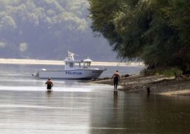Dunav im oduzeo mamu i tatu