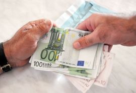 Kriminalci plaćaju političare, sudije i službenike