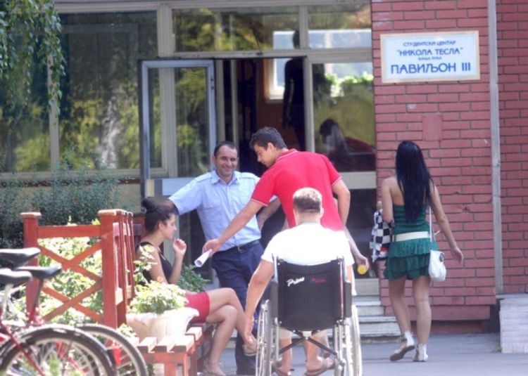 Za četvrti paviljon pet kvalifikovanih ponuda