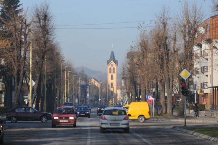 Turisti iz Banje Vrućice pješice do gradskog područja