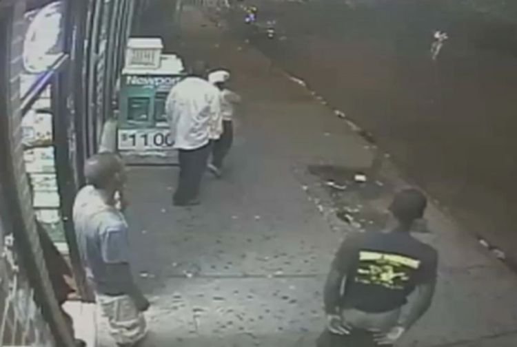 Policajac ubio naoružanog tinejdžera u Njujorku