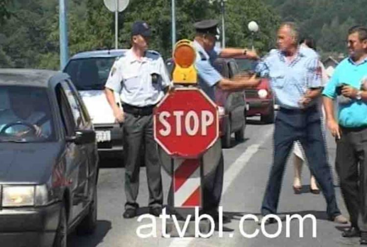 Granični policajac BiH spriječio obilježavanje godišnjice progona Srba