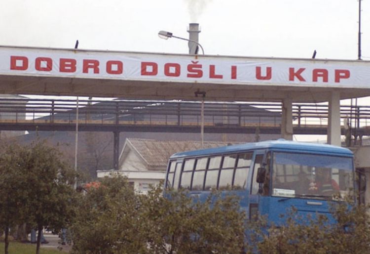 Radnici treći dan na kapiji fabrike KAP-a