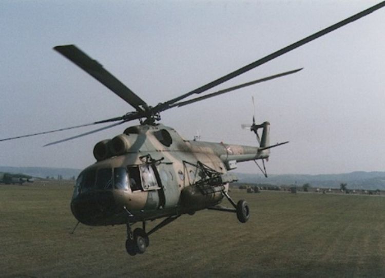 Helikopteri gase požar na miniranom prostoru u Petrovu